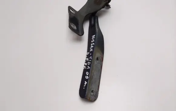 Nissan Tiida C11 Engine bonnet/hood hinges