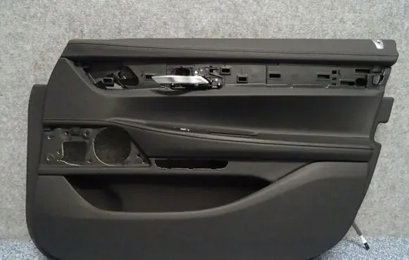 BMW 7 G11 G12 Front door card panel trim