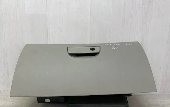 Chrysler 300 - 300C Glove box 0XW23BD1AB
