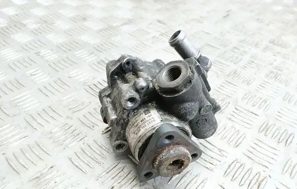 Audi A6 S6 C5 4B Power steering pump 8D0145155Q