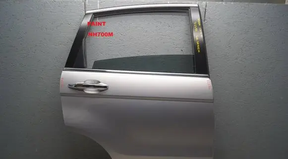 Honda CR-V Rear door