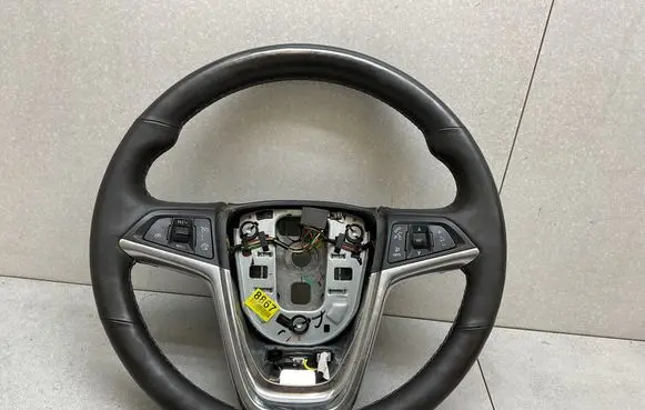 Opel Mokka Steering wheel