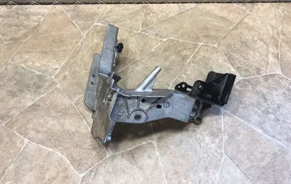 Mercedes-Benz GLC X253 C253 Radiator support slam panel bracket A2536210700