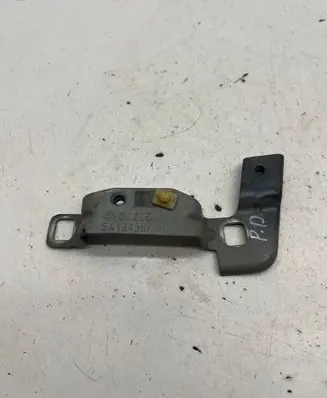 Renault Megane IV Fender mounting bracket 641343578R C787