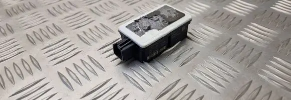 Volvo V70 Alarm control unit/module 30797900 S180036007D 434NN