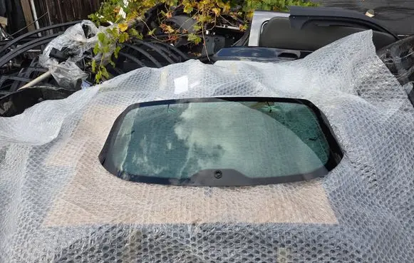 Seat Leon IV Opening tailgate glass 5FA845051E