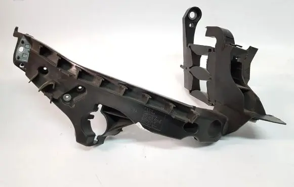 Audi A4 S4 B8 8K Headlight/headlamp mounting bracket 8K0805608C