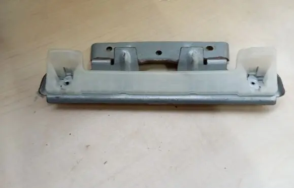 Porsche Cayenne (92A) Front door exterior handle/bracket 7P0857647C