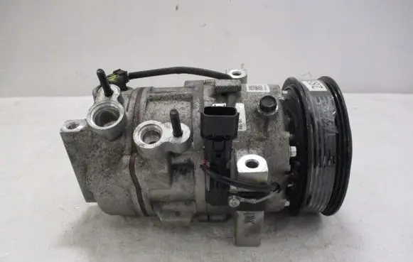Hyundai Tucson LM Air conditioning (A/C) compressor (pump)