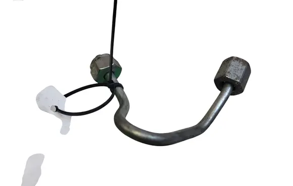 BMW 3 E90 E91 Fuel injector supply line/pipe 