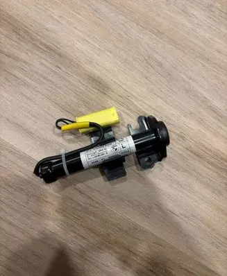 BMW 5 G30 G31 G38 Bonnet Pedestrian Airbag Actuator 7435797