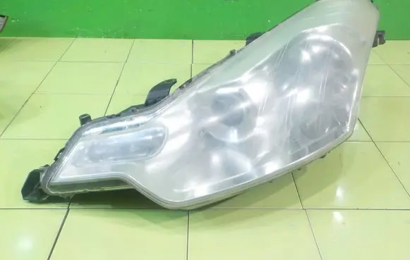 Citroen C-Crosser Headlight/headlamp PRZOD