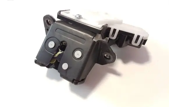 Mazda CX-5 II Tailgate/trunk/boot lock/catch/latch G33M62310B A8630
