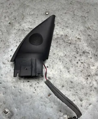 Skoda Superb B5 (3U) Front door high frequency speaker 3B0837994