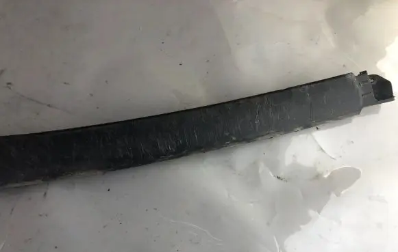 Toyota Auris 150 Front bumper lip 