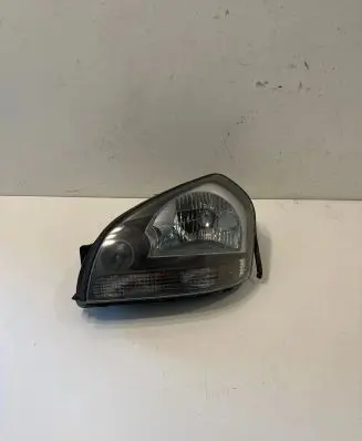 Hyundai Tucson JM Headlight/headlamp 921012EXXX
