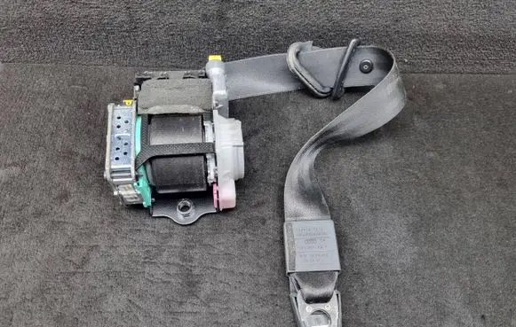 Audi A4 S4 B8 8K Front seatbelt 8K1857706K 8K1857706KV04 8K1857706AJV04