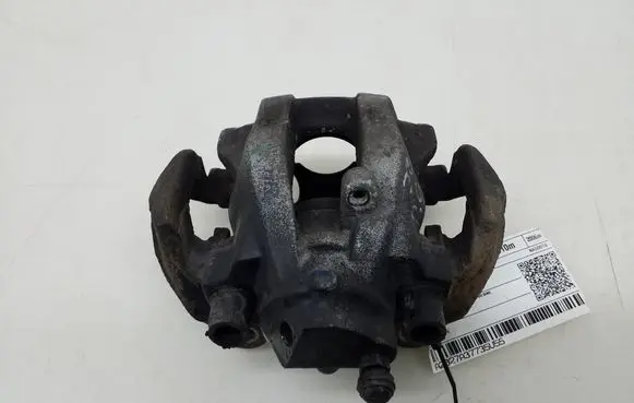 Mercedes-Benz CLS C219 Rear brake caliper A0024202883