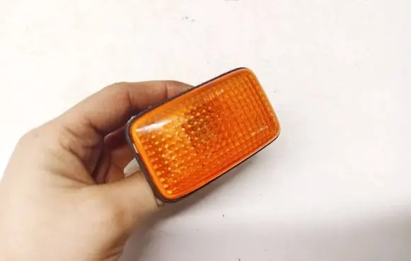 Nissan X-Trail T30 Front fender indicator light 6R019525
