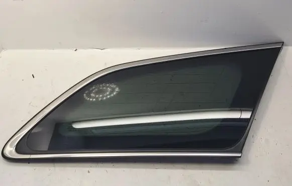 Toyota Avensis T270 Rear side window 6271005090