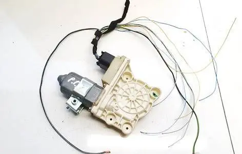 BMW 7 E65 E66 Front door window regulator motor 105964101