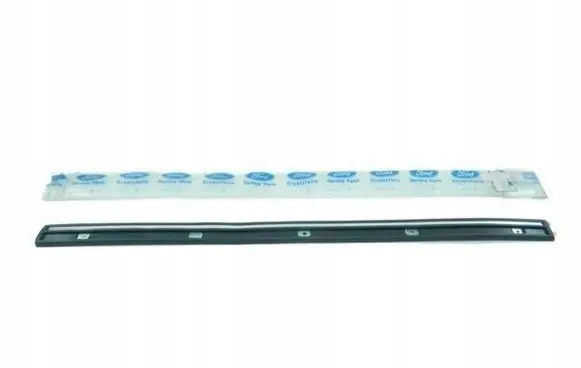 Ford Sierra Front door trim (molding) 1647475