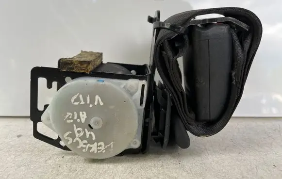 Lexus IS 220D-250-350 Middle seatbelt (rear) C70319