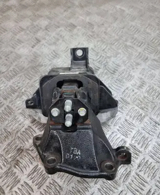 Engine mount bracket