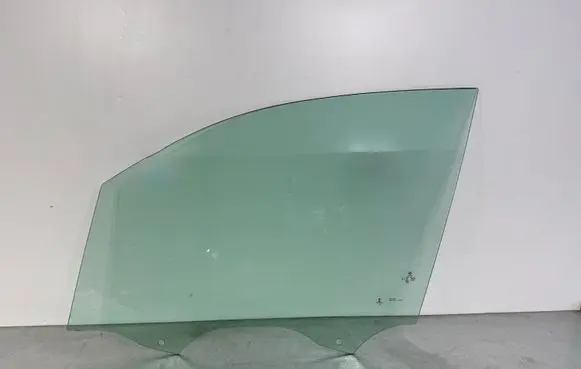 Volkswagen Touareg III Front door window glass four-door 760845021