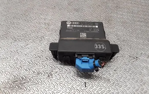 Volkswagen PASSAT CC Gateway control module 3C0907530L 3C0907951