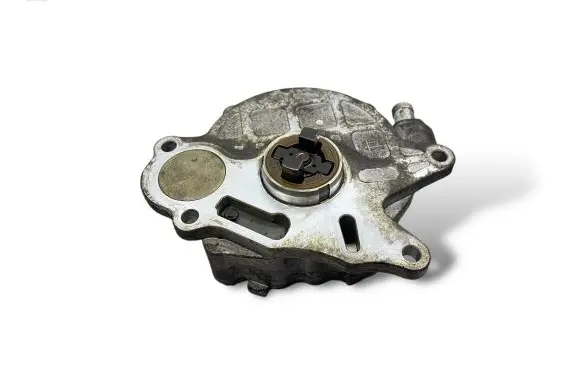 Volkswagen Scirocco Vacuum pump 03L145100