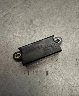 Mercedes-Benz C W203 Airbag deployment crash/impact sensor A0038200726 020600369
