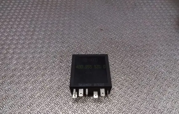 Audi A2 Window wiper relay 4B0955531D