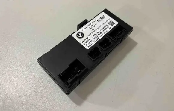 BMW X5 G05 Tailgate/trunk control unit/module 5B529E4 5A92312