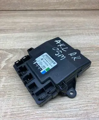 Mercedes-Benz A W169 Door control unit/module A1698207126 05072302