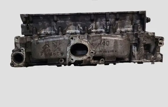 Ford Fiesta Engine head 9684487210 AV2Q
