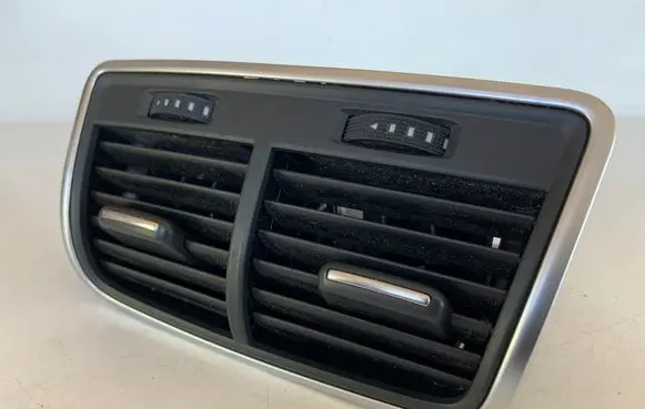 Audi A7 S7 4G Rear air vent grill 4G0819203