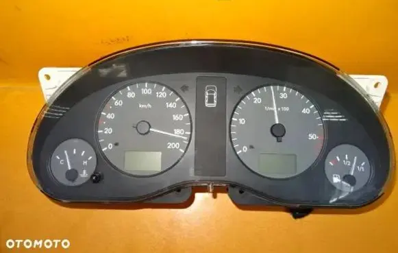 Volkswagen Sharan Speedometer (instrument cluster) 7M0920820S