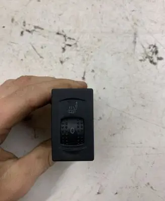 Volkswagen PASSAT B5.5 Seat heating switch 3B0963563C