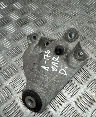 Mercedes-Benz A W176 Engine mounting bracket A2462401109