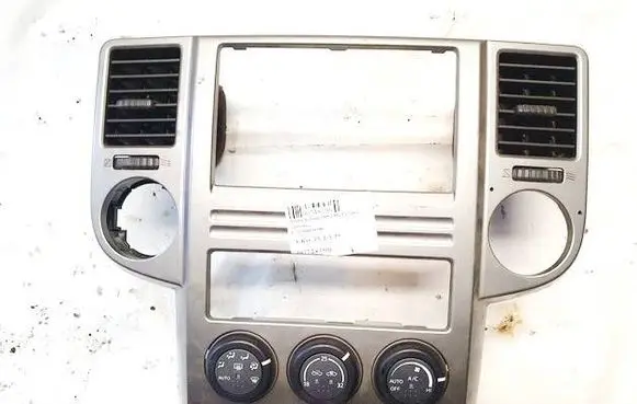 Nissan X-Trail T30 Climate control unit 27500EQ300