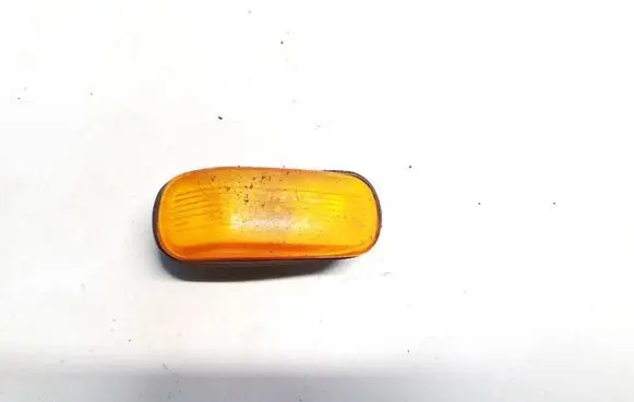 Saab 9000 CC Front fender indicator light E17633
