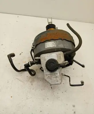 BMW 1 E81 E87 Brake booster 6775929