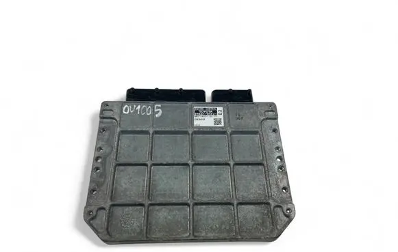 Toyota Avensis T270 Engine control unit/module ECU 8966105E21