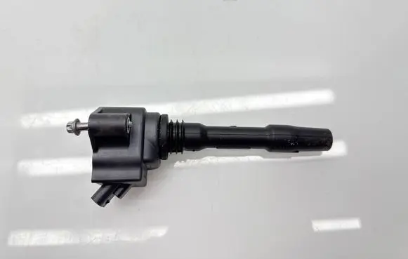 High voltage ignition coil