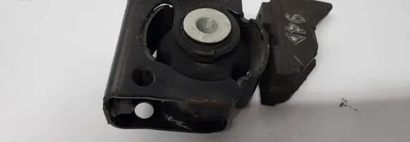 Toyota Auris E180 Engine mount vacuum valve 123610T191