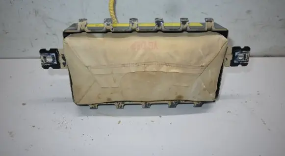 Passenger airbag