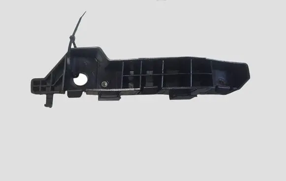 Hyundai Santa Fe Front bumper mounting bracket 8655162B000