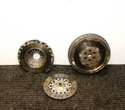 Dacia Sandero III Clutch set kit 302102441R