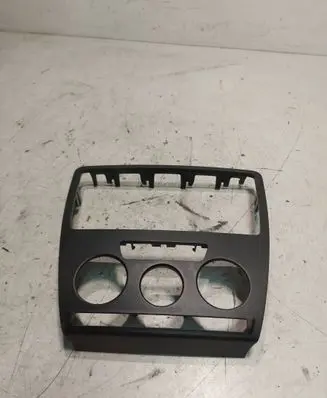 Skoda Octavia Mk2 (1Z) Climate control/heater control trim 1Z0858069